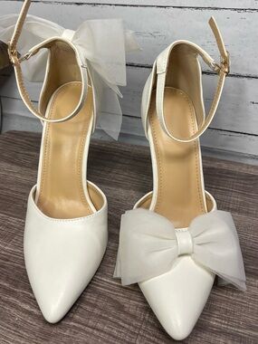 Elegant Women's Pointed-Toe Ankle-Strap Heels with Bow - White